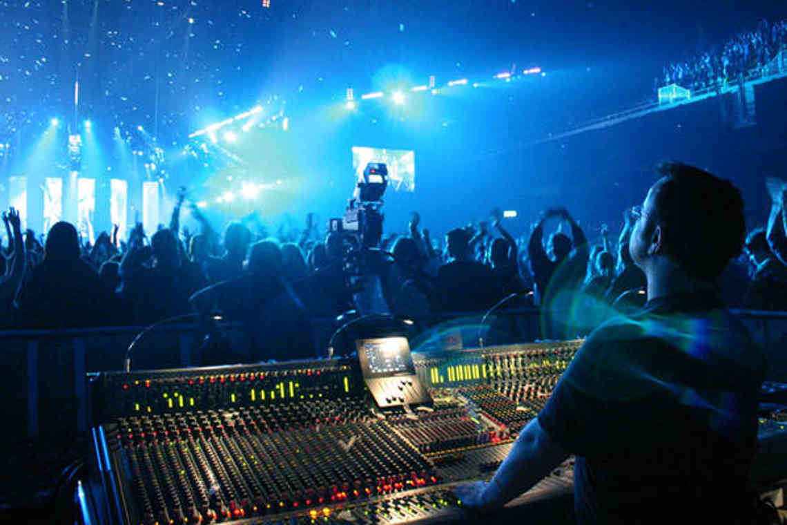 Job role of a live sound engineer